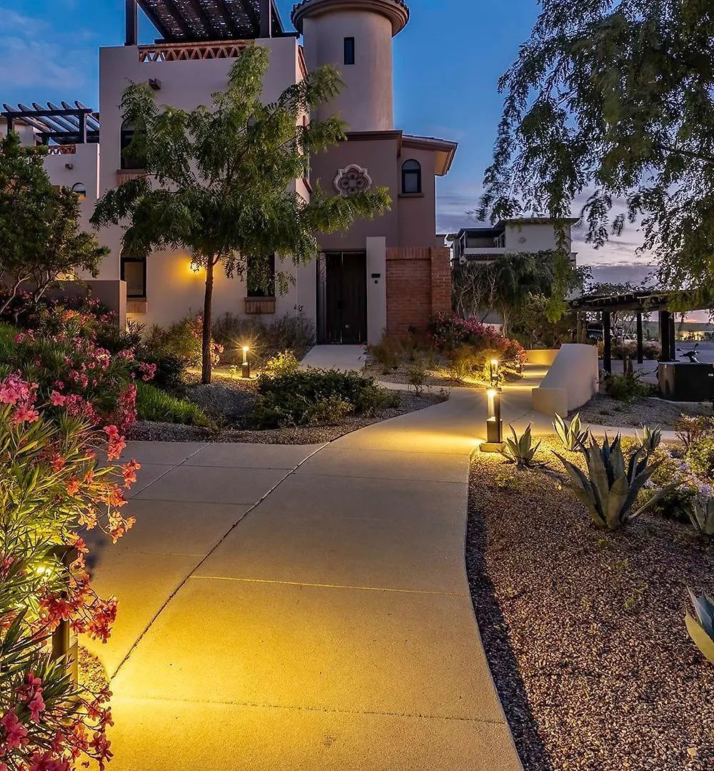 Gorgeous 2 Bedroom Condo With Resort Access At Mavila Cabo San Lucas